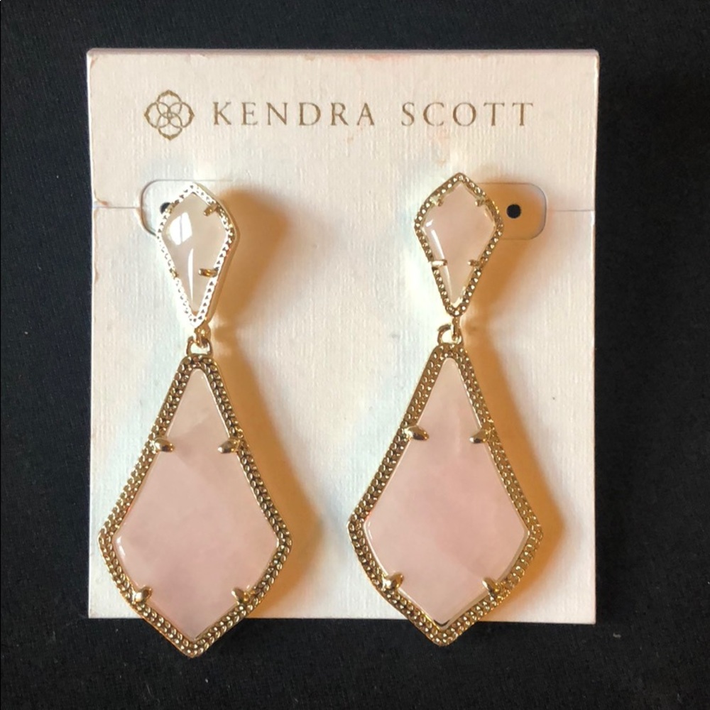 New with tag Kendra Scott earrings